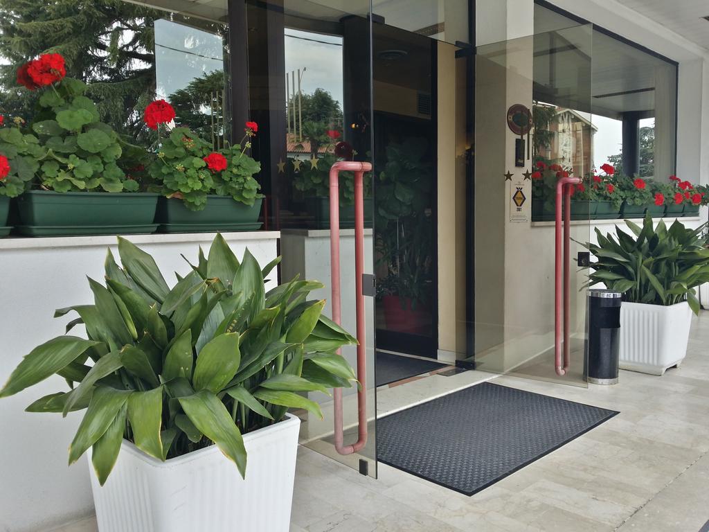 Hotel Raffaello Venice Spinea Exterior foto
